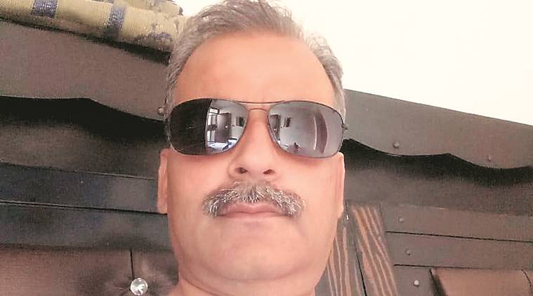 Coronavirus outbreak, Lok Nayak hospital, man dies on stretcher, Delhi news, Indian express news