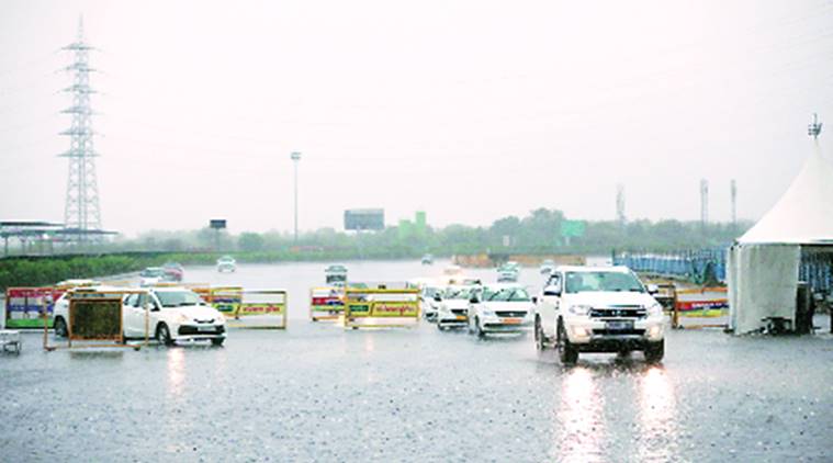 IMD forecast, pre-cyclone watch, Palghar red alert, Mumbai news, Maharashtra news, indian express news