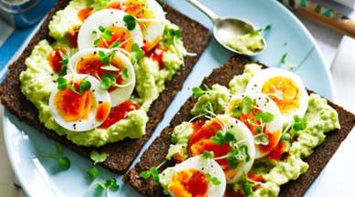 Egg avocado sandwich