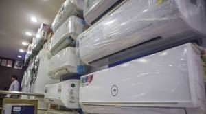 Black + Decker forays into Indian home appliances market, unveils washing  machines & ACs