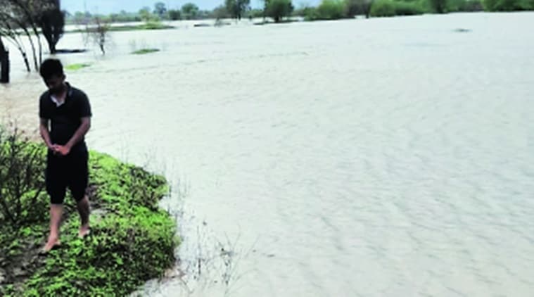 cyclone nisarga, maharashtra monsoon, maharashtra farmers, maharashtra kharif crop, maharashtra kharif crop loss, maharashtra floods, indian express news 