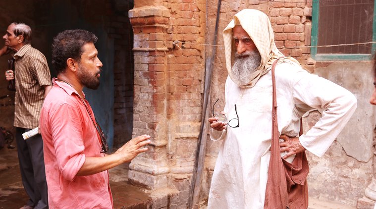 gulabo sitabo making stills