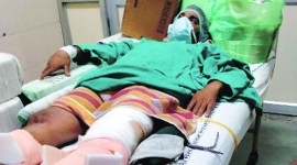 legs crushed, panchkula news, punjab news, panchkula man legs crushed