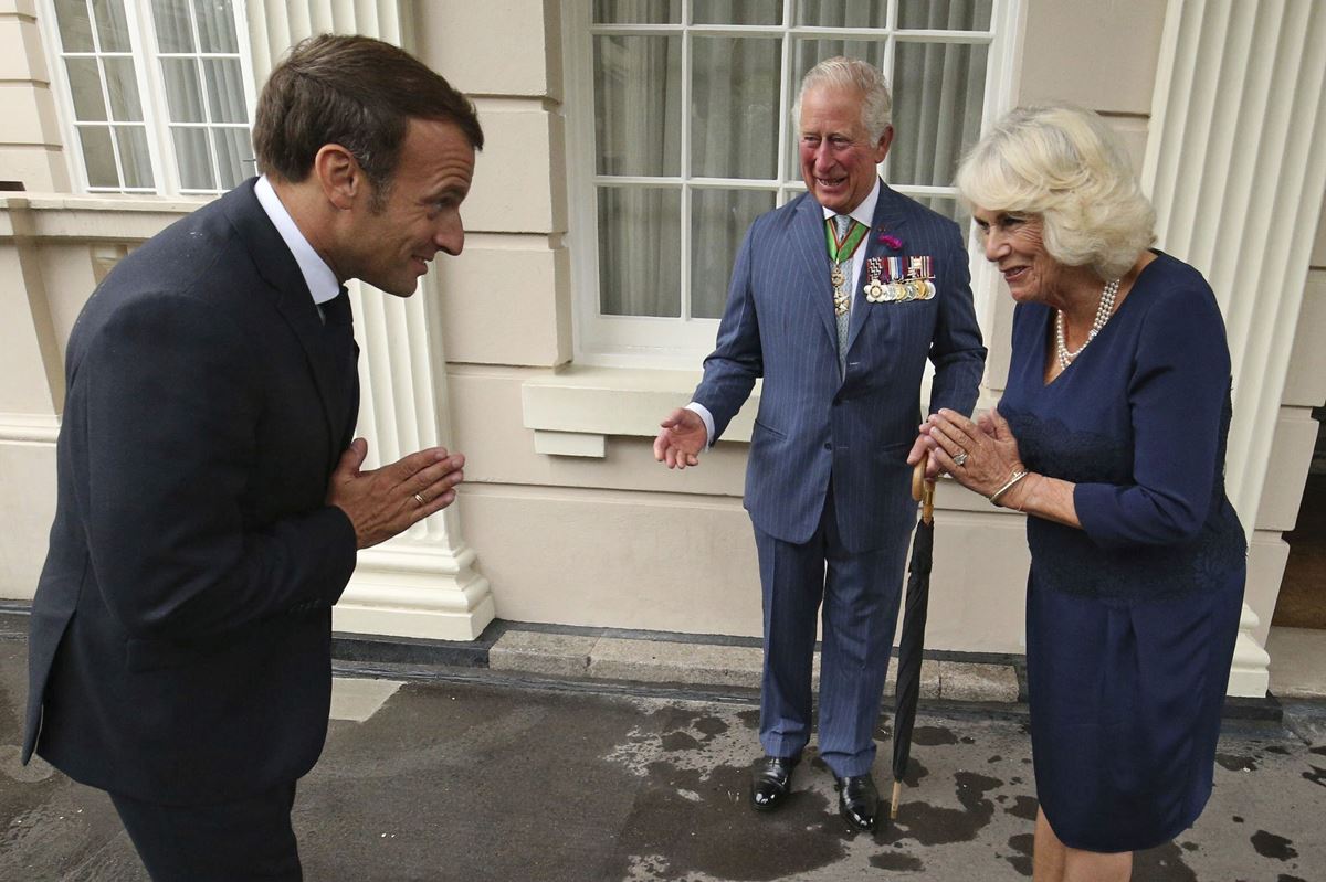 French President greets UK royals and PM with ‘namaste’, Indians cheer ...