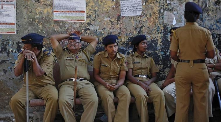covid-19 in mumbai, mumbai police officer, mumbai police officer birthday, mumbai police officer enquiry for celebratiing brithday, indian express news