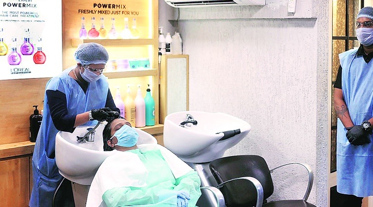coronavirus in mumbai, mumbai covid lockdown, mumbai saloons re-open, mumbai beauty parlours, mumbai barber shops re-open, indian express news