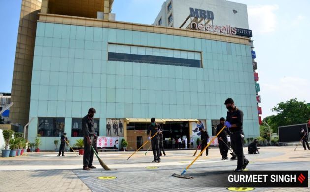 temples reopen, malls reopen, Unlock 1.0, covid 19 lockdown, lockdown 5.0, coronavirus lockdown,maharashtra malls, delhi malls reopening, malls reopening, salons reopening, elante mall, temple, markets open, june 8 unlockdown, india unlockdown, indian express
