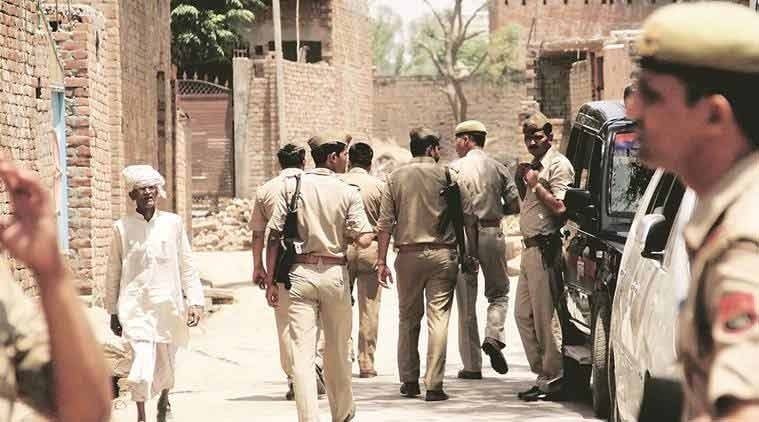 up inspector transfer farewell, up inspector suspended, up policemen lock down violation, up policemen lockdown violation video, indian express news