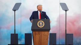 White House campaign urges jobless to 'find something new'