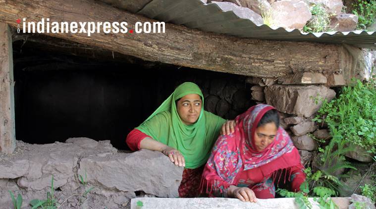 Jammu and kashmir, community bunkers, Line of Control. community bunkers LOC< Kashmir community bunkers, India news, Indian express