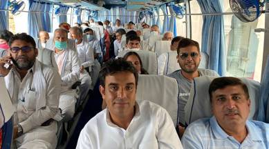 Ashok Gehlot, Congress MLAs leave for Jaisalmer, Rajasthan political crisis, Rajasthan news, Rajasthan assembly session, Sachin Pilot, India news, Indian express