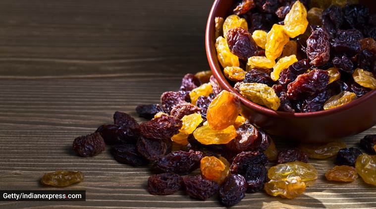 raisins for weight loss, keeping weight in check, healthy snacking, raisins and weight loss, indian express, indian express news