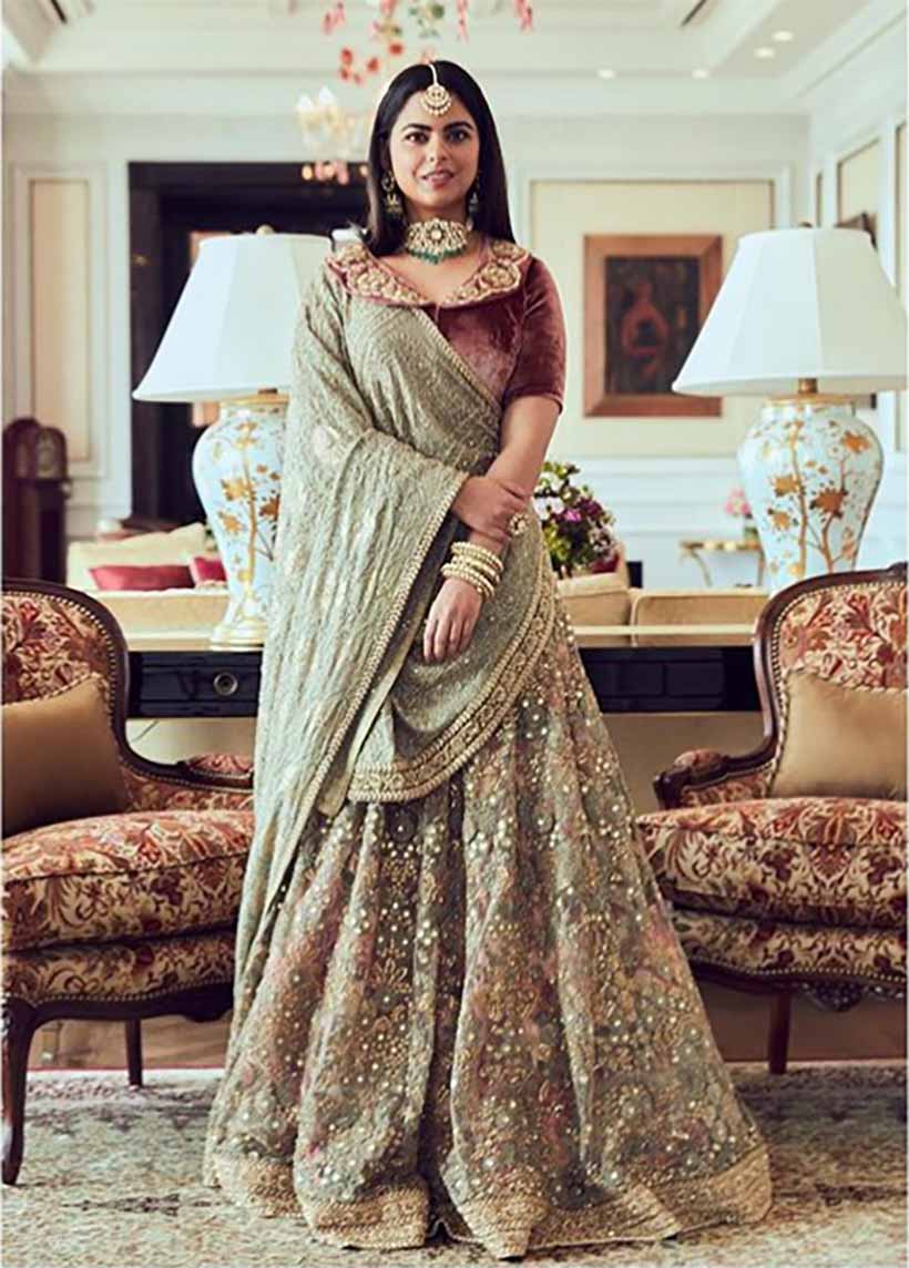 Isha Ambani fashion| Isha Ambani opts for a regal Sabyasachi lehenga and  looks nothing less than a princess