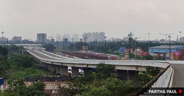 Deserted roads, quiet flyovers mark this week's first day of lockdown in Kolkata