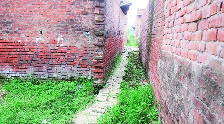 Amethi district,. police deployment, woman burnt self, UP news, Indian exppress news