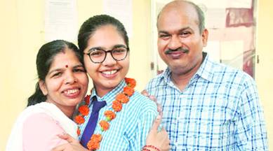 CBSE Class XII Results, CBSE board exam topper, Lucknow girl, UP news, Indian express news