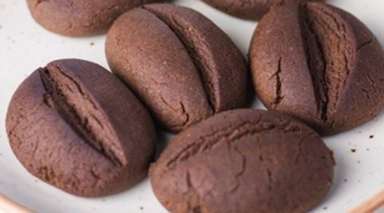 Bake crunchy coffee bean cookies without an oven; recipe