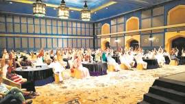 Congress feels House test best bet, Gehlot ready to take battle to PM