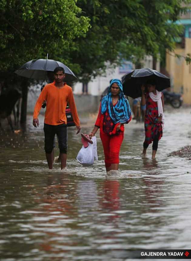 House collapses, bus submerges as heavy rains wreak havoc in parts of ...