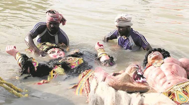 idol immersion, Goddess Dashama idols, Vadodara news, Gujarat news, Indian express news