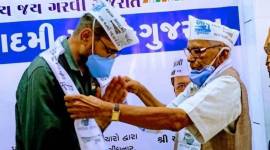 Gopal Italia, Gopal Italia joins aap, bjp critic Gopal Italia, Gopal Italia hurling shoe incident, gujarat aap