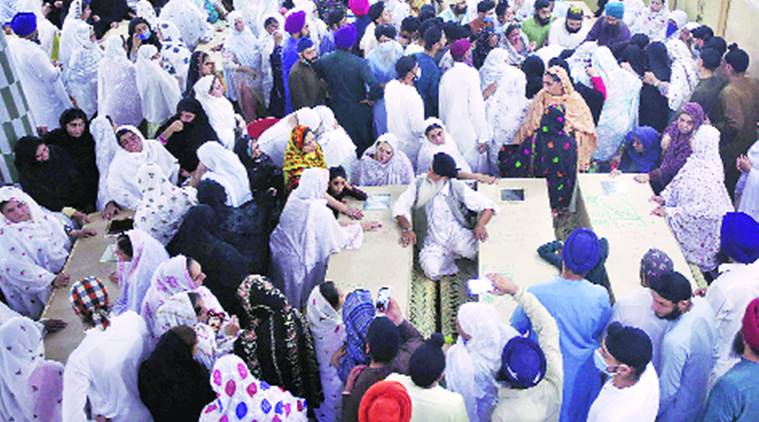 Day later, tiny Sikh community in Pak mourns a sea of loss