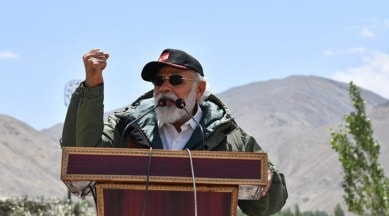 narendra modi, narendra modi ladakh, modi in ladakh, modi ladakh news, galwan valley, india china border, india china border news, modi china, pangong tso, indian express