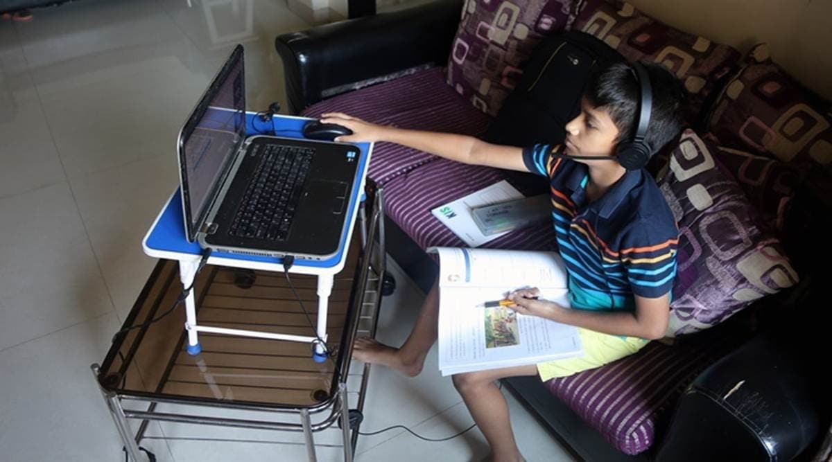 Data costly, parents seek more WiFi hotspots for e-classes