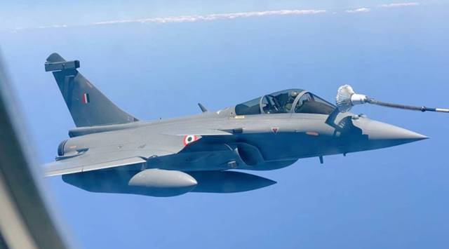 Rafael plane enters Indian airspace; Indian navy welcomes