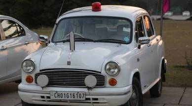 red beacon lights, red flags, VIP culture, Chandigarh news, Indian express news