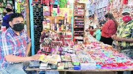 Covid Fallout: At Sadar Bazaar, Rakhi fails to bring festive cheer this year