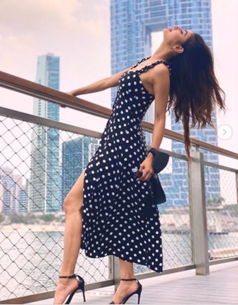 Mouni Roy exudes old-world charm in this polka dots outfit; see pics ...