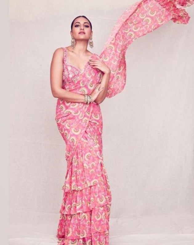 sonakshi sinha, sonakshi sinha photos, sonakshi sinha latest photos, sonakshi sinha saris, sari collection 2020, sari style 2020