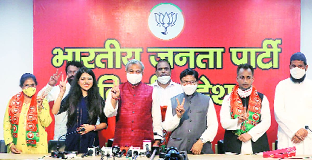 Shaheen Bagh, Shaheen Bagh protesters join BJP, Shaheen Bagh protesters BJP, Delhi news, city news, Indian Express