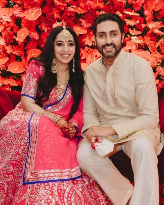 Nidhi Dutta, Abhishek Bachchan 2