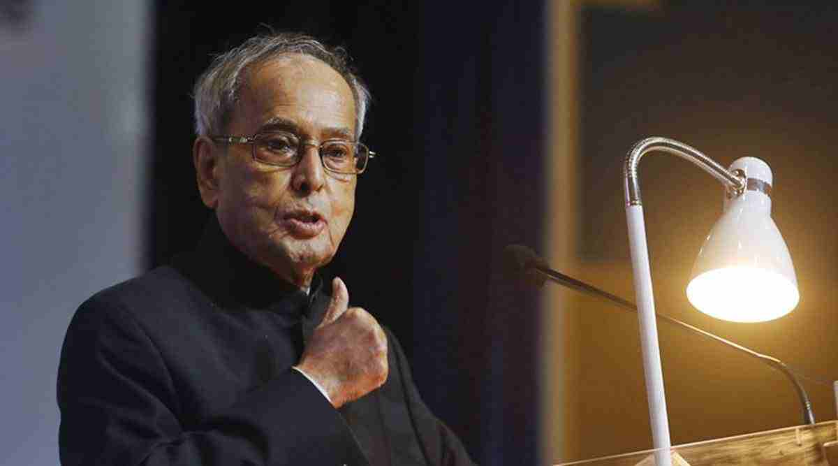Pranab Mukherjee, Pranab Mukherjee health, Pranab Mukherjee health condition, Pranab Mukherjee health update, Pranab Mukherjee covid, Pranab Mukherjee on ventilator, India news, Indian Express