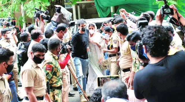 sushant singh rajput suicide probe, Rhea Chakraborty, Rhea Chakraborty sushant singh rajput suicide, Showik Chakraborty, rhea brother questioned sushant singh suicide, mumbai city news