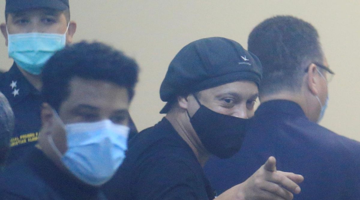 Ronaldinho Gaucho, Ronaldinho released from jail