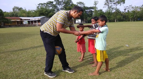 Abhijeet Bhattacharya’s Virtual Volleyball Academy is teaching kids in Assam’s villages the basics of the sport — one chaotic Zoom meeting at a time