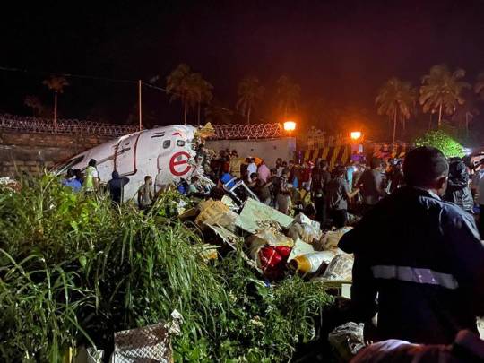 air india plane crash, kerala news, air india news, air india plane crash today, air india plane accident, air india aircraft crash, air india aircraft crash news, air india plane crash in kerala, air india plane crash in kerala today, air india plane crash news, kerala plane crash latest news, kerala plane crash news, kerala plane crash today news, kerala news, karachi news update