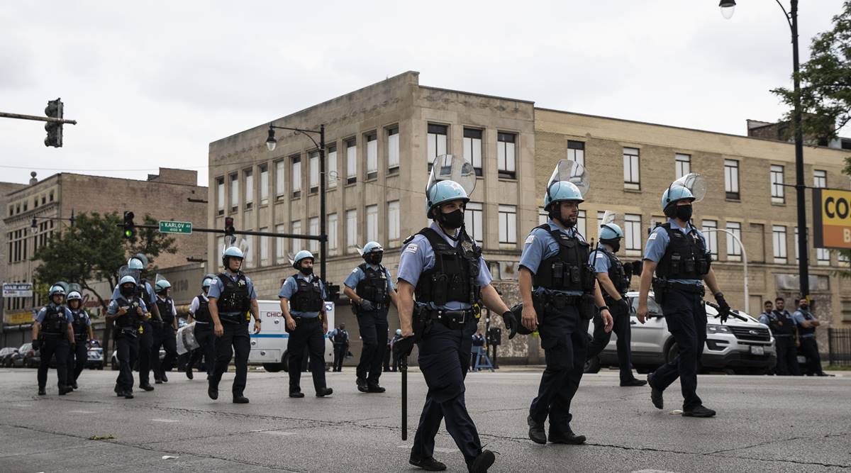 Lack of body cameras fuels suspicion in Chicago shooting | World News ...