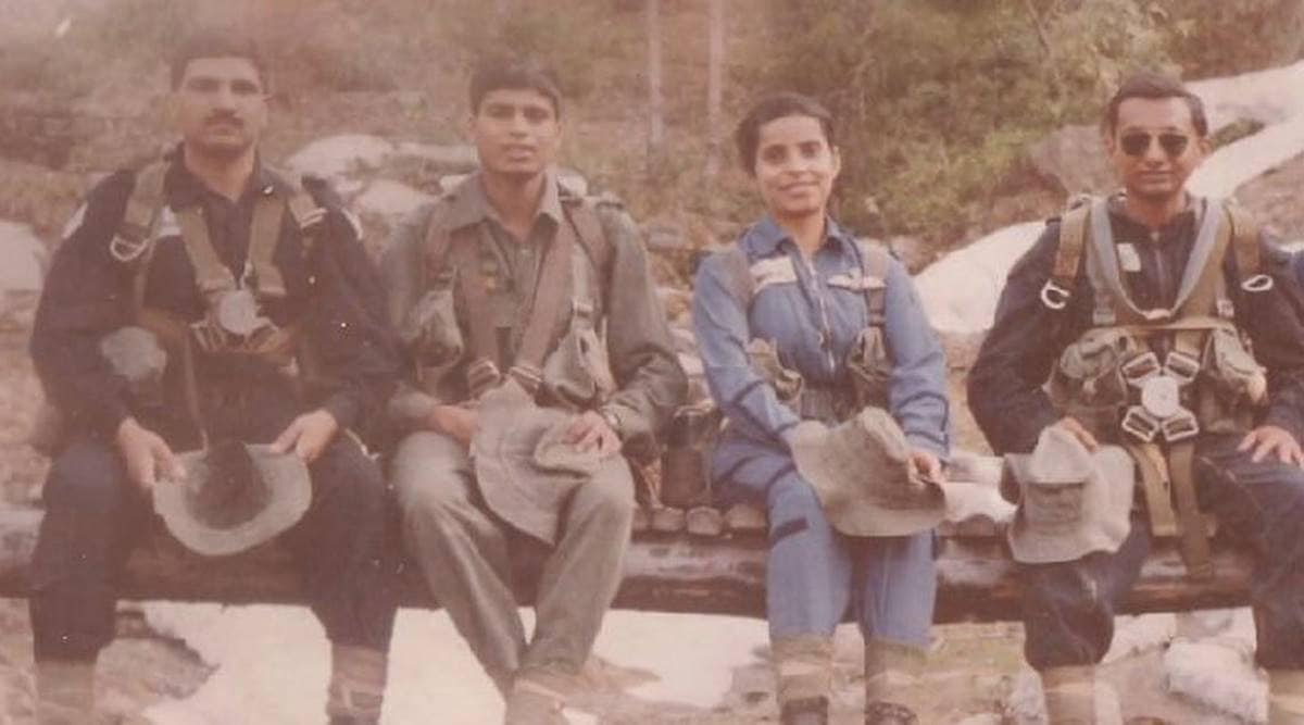 gunjan saxena, who is gunjan saxena, gunjan saxena indian air force, gunjan saxena biopic, jahnvi kapoor gunjan saxena