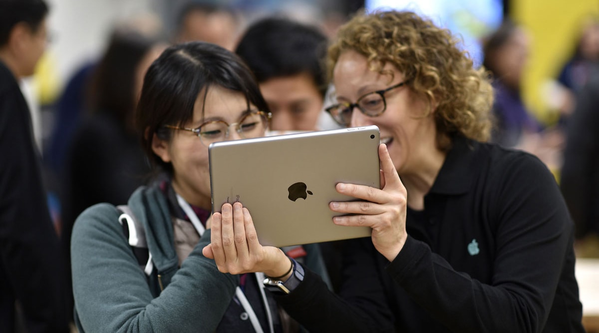 iPad, iPad accessories, ipad pro accessories, ipad accessories 2020, logitech mouse, logitech accessories, apple ipad accessories