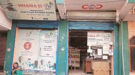 Jan Aushadhi Kendra, sanitary napkins, sanitary napkins re 1, sanitary napkins at re 1 delhi, Delhi news, city news, Indian Express