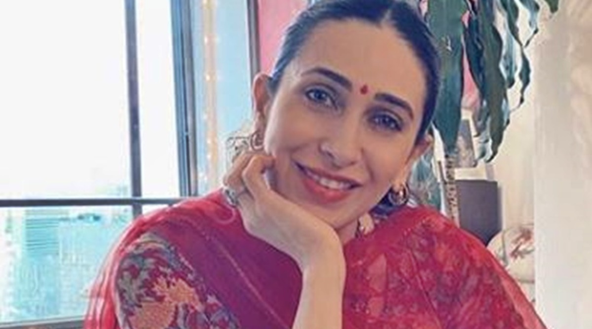 Ganpati Celebrations Karisma Kapoor Looks Lovely In This All Red Ensemble Fashion News The