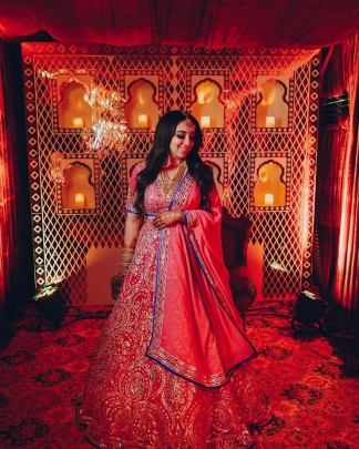 nidhi inside photo