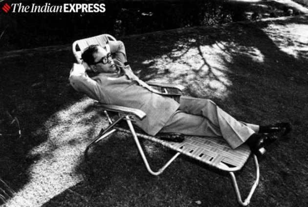 pranab mukherjee, pranab mukherjee death news, pranab mukherjee dead, pranab mukherjee age, pranab mukherjee passes away, former president pranab mukherjee, pranab mukherjee death latest news, pranab mukherjee son, pranab mukherjee today news