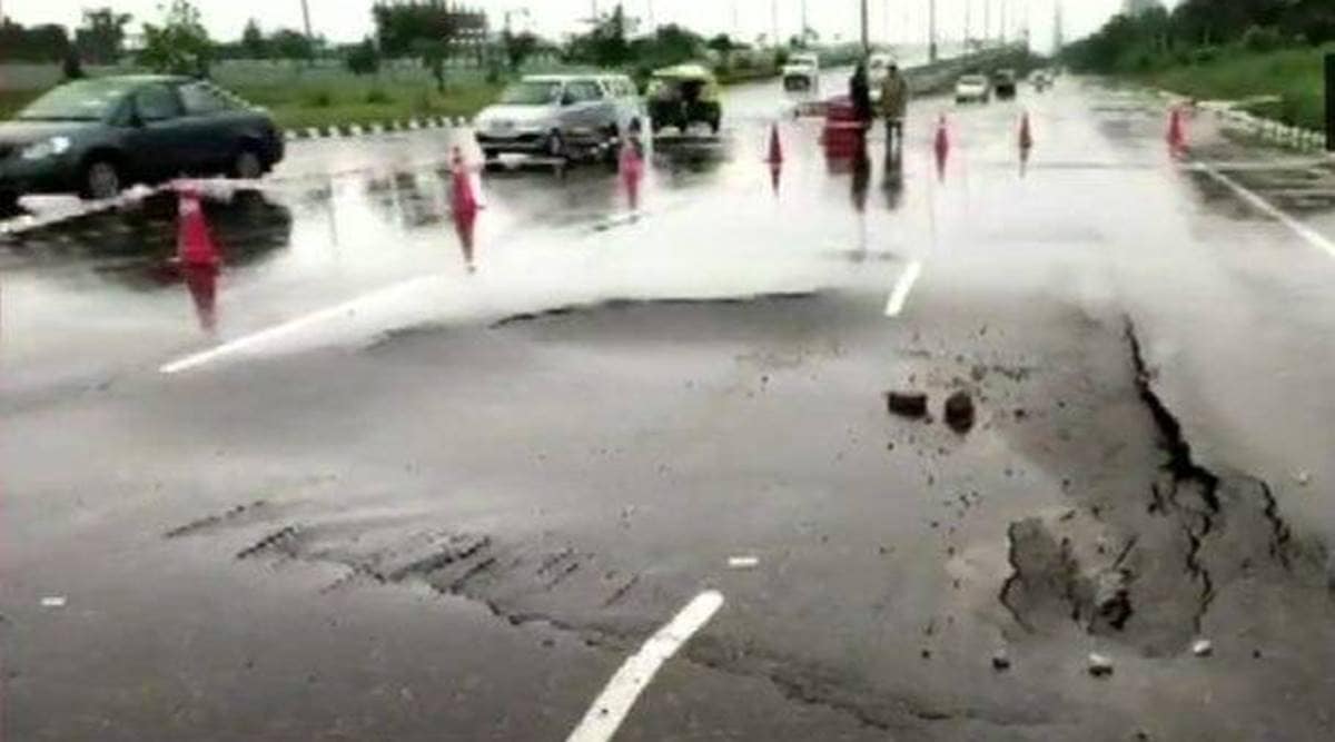 Road caves in, water pipeline bursts, Mumbai news, Maharashtra news, Indian express news