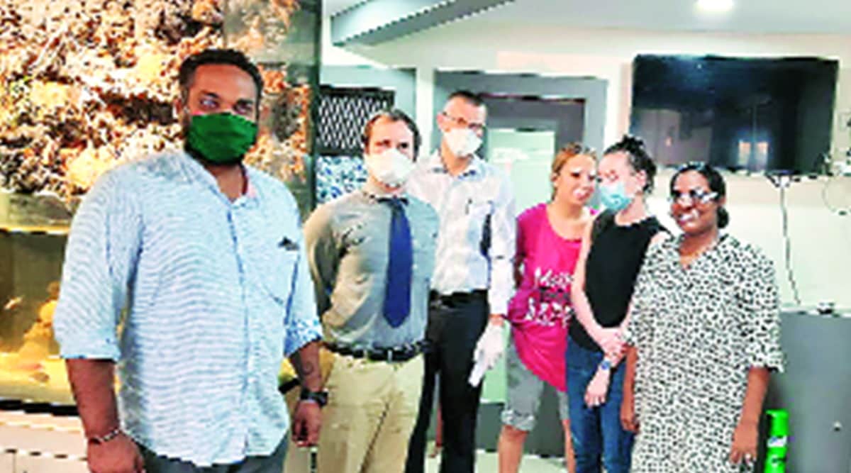 ganpat mandal, mumbai ganpati mandal, russian women in ganpati mandal, ganpati mandal takes ill russian in, indian express news