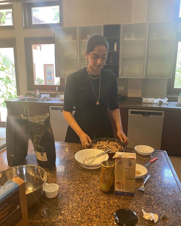 sonam cake